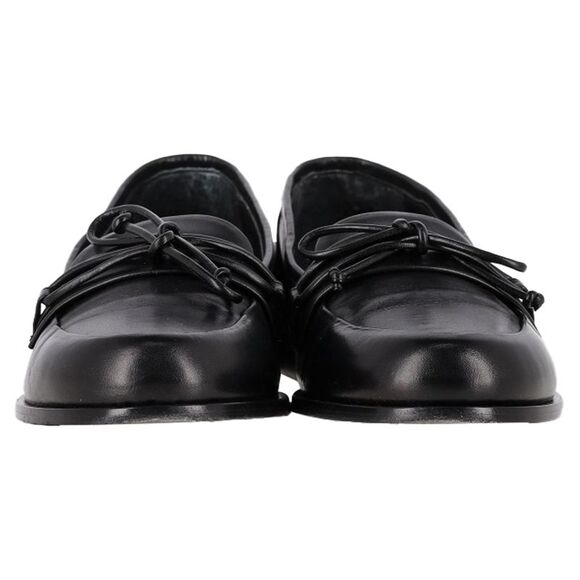 Totême The Rounded Loafers in Black Leather